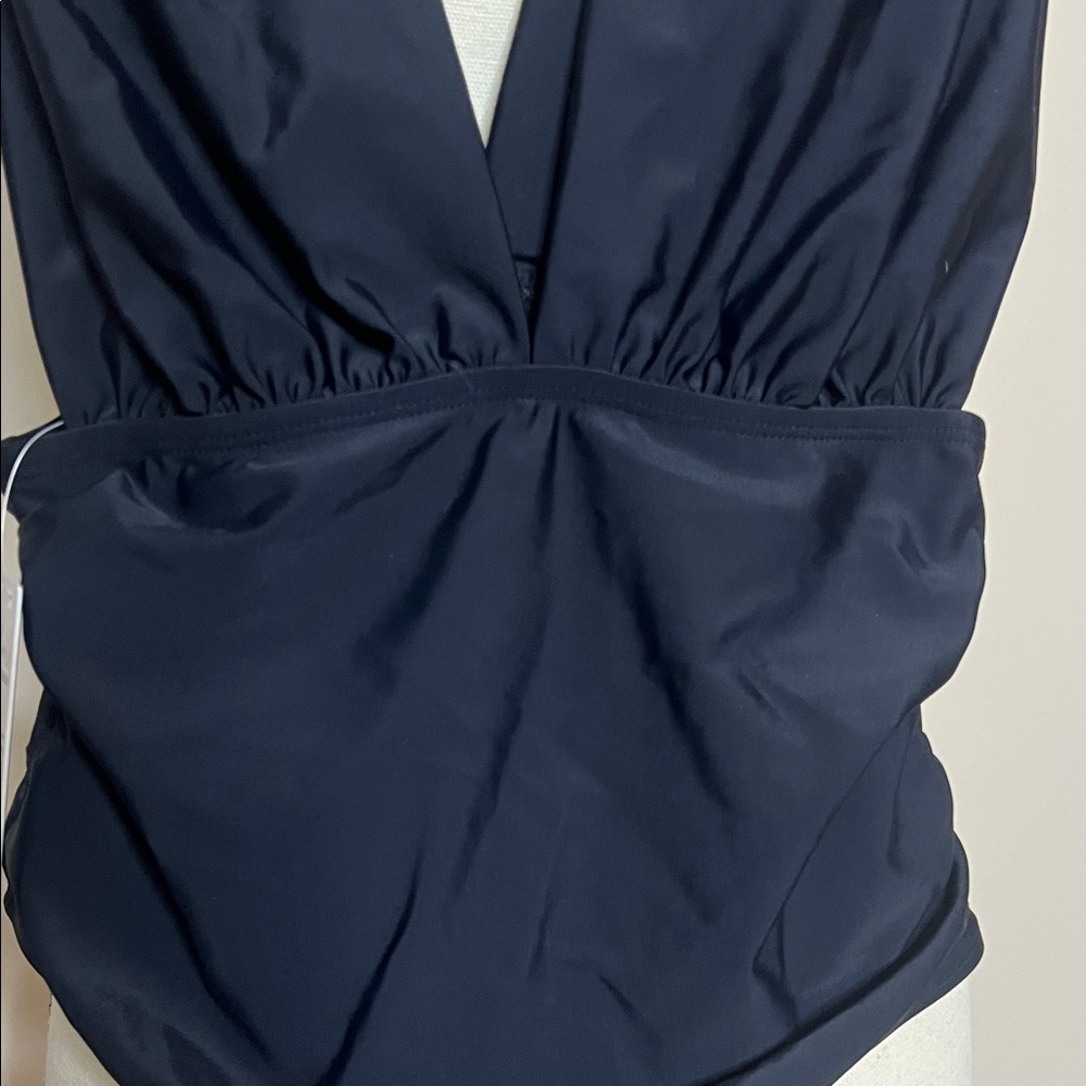 🩱🏊♀️🤿⛱️NWT Cupshe Black Deep V-Neck Body Swimsuit - Picture 5 of 10